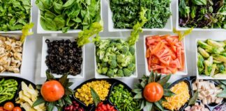 7 korzyści z jedzenia kolorowych warzyw i owoców w starszym wieku.