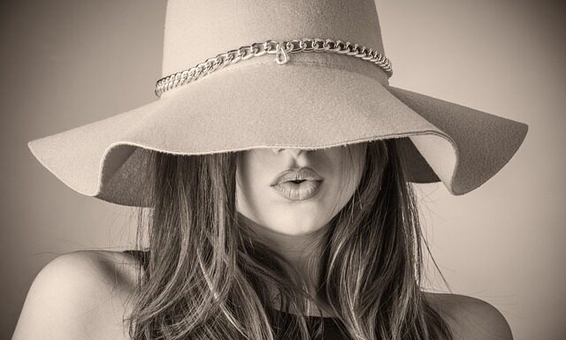 Jakie są modne kolory kurtek zimowych?